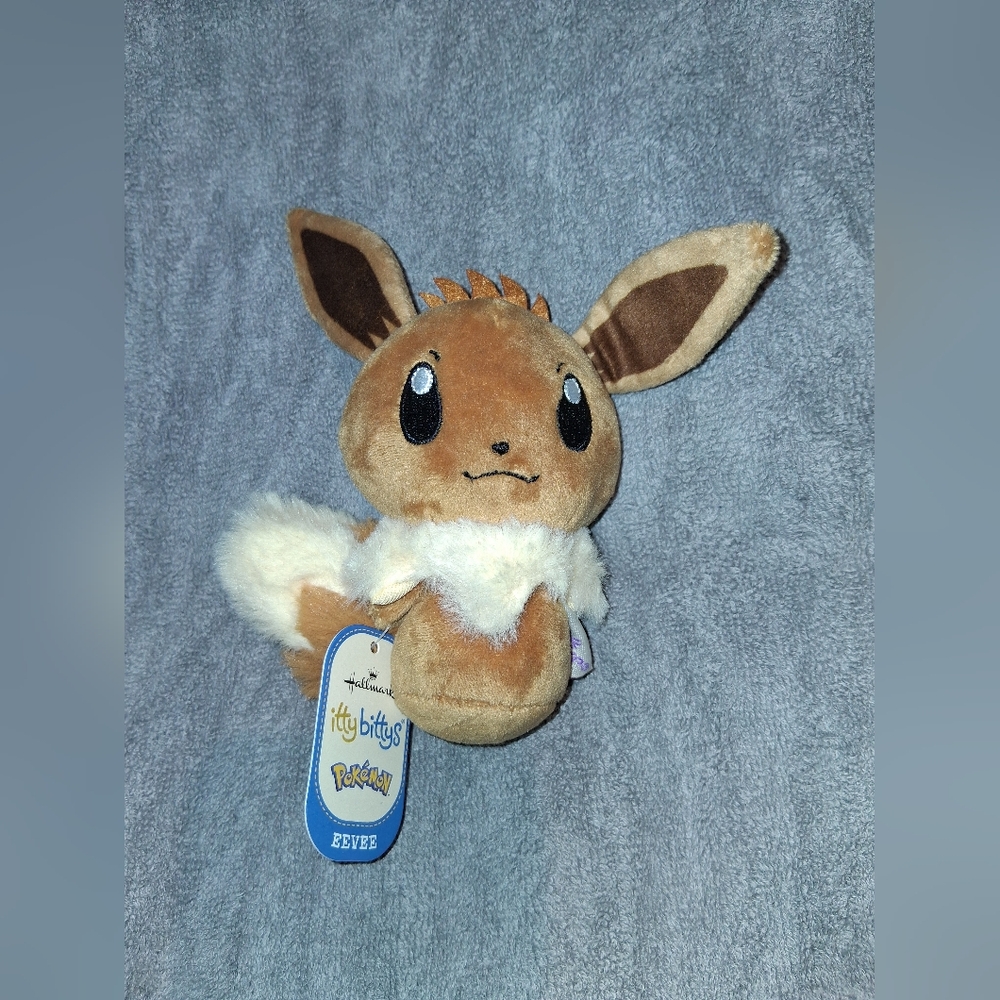 Pokemon Eevee Hallmark Itty Bittys